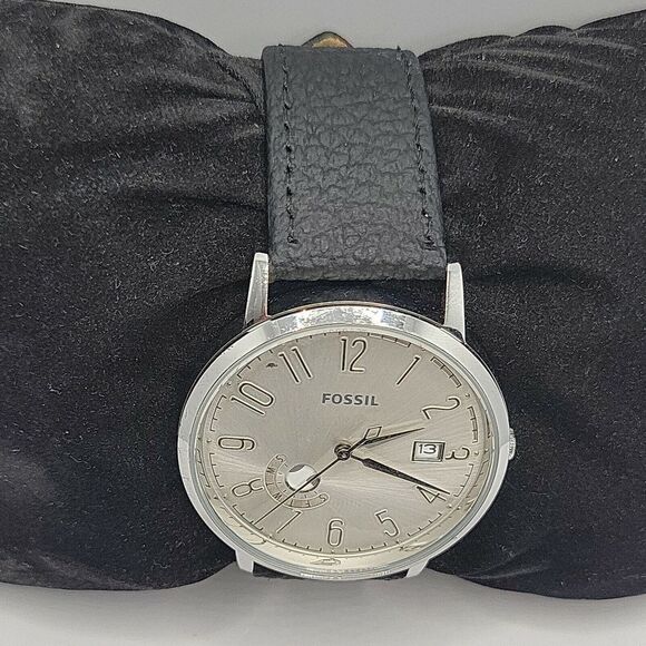 Fossil Boyfriend ES3787 Women Black Leather Analog Dial Quartz Wrist Watch BC990 - Picture 4 of 10